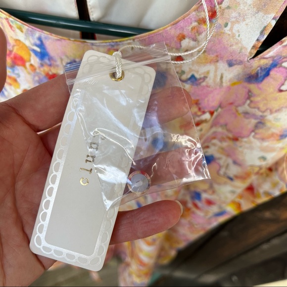 Cluny by Cynthia Steffe Cutout Shoulder Floral Print Flounce Dress NWT Sz 6 - Picture 5 of 16